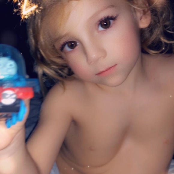 Hit the offer button🎉🎁🎈 - Picture 6 of 8